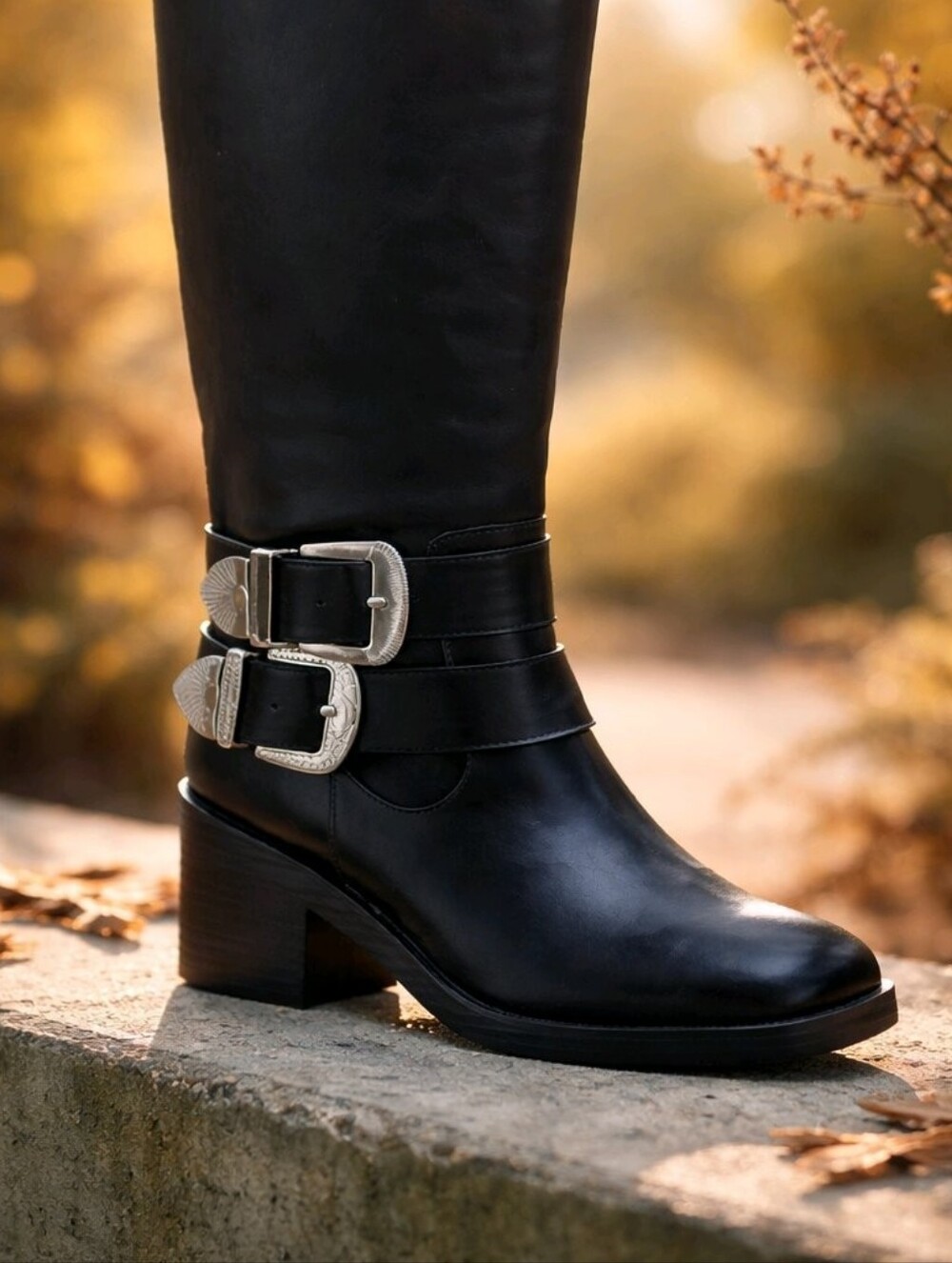 WILD PAIR NEW MOTO BOOTS BLACK